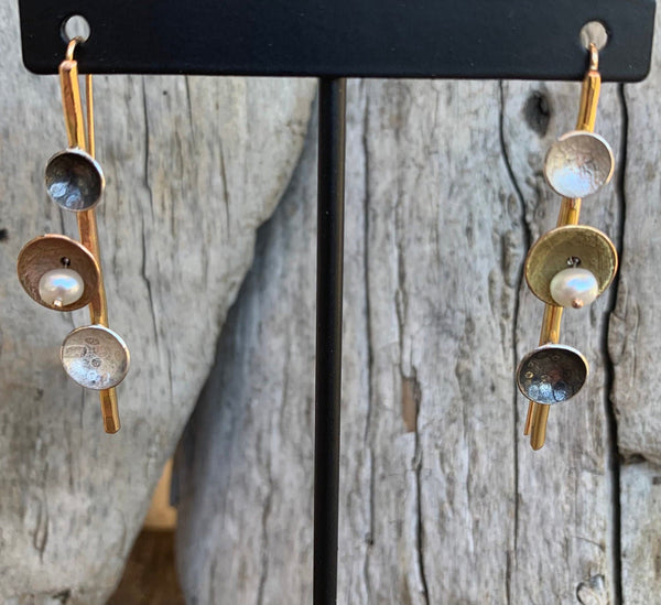 Mixed Metal 3 Pod Pearl Earrings